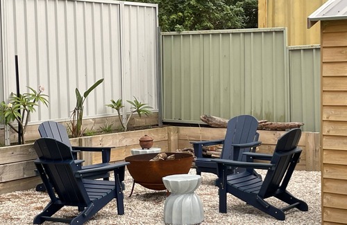 South Coast Cottage | Tranquil Beachside cottage. A stone throw from the beach & Hiking.Pet-friendly.
