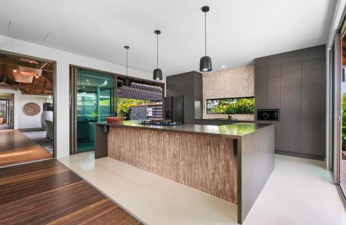 Mount Coolum House | Tranquil Beachside Retreat - Enquire for Long Stay Prices - 3 Bedroom Home