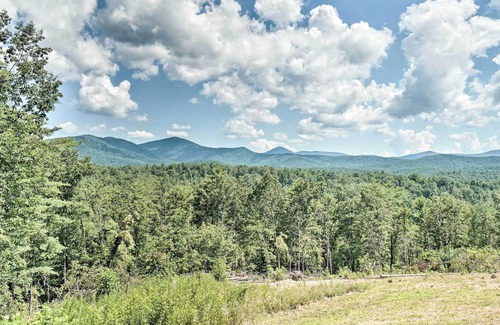 Dahlonega Cabin | Tranquil Cabin w/ Gorgeous Views & Fire Pit!