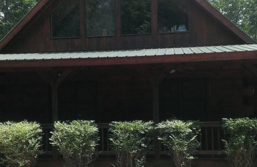 Blue Ridge Cabin | Tranquil cabin with AC in charming Blue Ridge