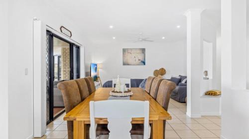 Banksia Beach House | Tranquil Canal Front Holiday House