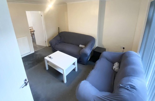 Atherton House | Tranquil Charming Stay