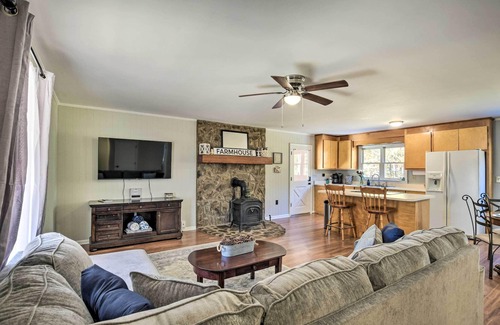 Easley House | Tranquil Country Retreat Close to Greenville!