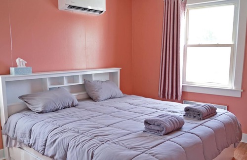 McKownville House | Tranquil Cozy Apartment in Charming Area
