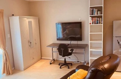 Flamingo Vlei Condo | Tranquil, cozy studio apartment close to the beach