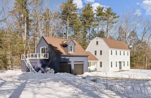 Falmouth Apartment | Tranquil Executive Studio 10 Min Outside Portland