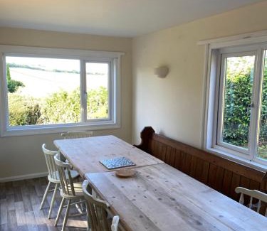 Hope-Cove House | Tranquil family retreat, large plot, splendid view