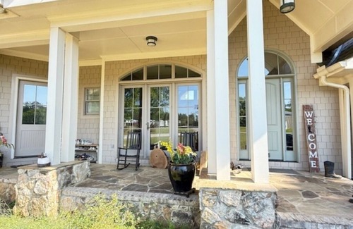 Seiglers Crossroads Apartment | Tranquil farmhouse apartment with AC in charming Aiken. Active horse farm