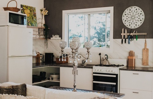 Grose Vale Cottage | Tranquil Farmstay Cottage KURRAJONG on acres pet friendly 1 hr Syd