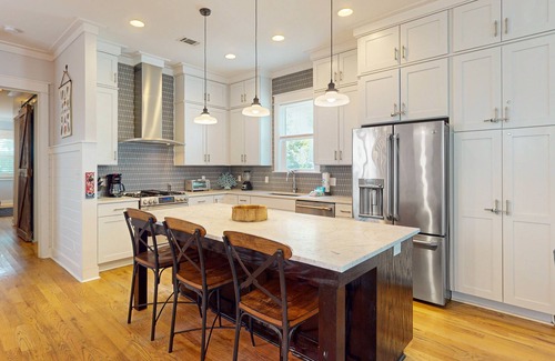 Greenway Park House | Tranquil getaway with pool & 4 free bikes near beach & golf - snowbird-friendly