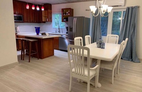 Gregory Town House | Tranquil getaway. Historic, Tourist sites, and Beach about 5 minutes away.