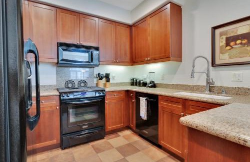 La Quinta House | Tranquil Ground Floor Villa in Heart of La Quinta