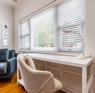 Prahran Apartment | Tranquil Inner-east Haven Moments from High Street
