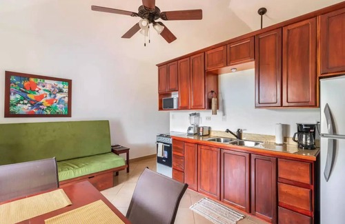 Cascada Azul Villa | Tranquil Jungle Stay with Breathtaking views, Minutes to Dominical Beach