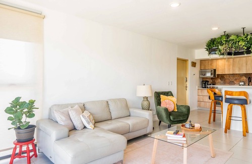 Jaco Apartment | Tranquil lakefront apartment with stunning views & pool access
