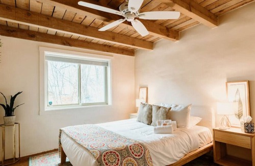 West Old Town House | Tranquil North Valley Hideaway