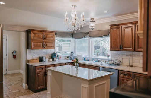 Newhall House | Tranquil Oasis - 3 Bedroom Family Retreat with Private Pool