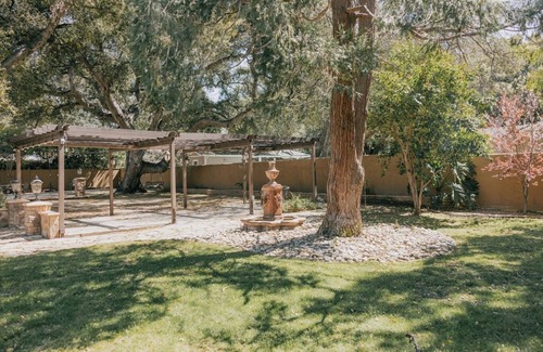 Newhall House | Tranquil Oasis - 3 Bedroom Family Retreat with Private Pool