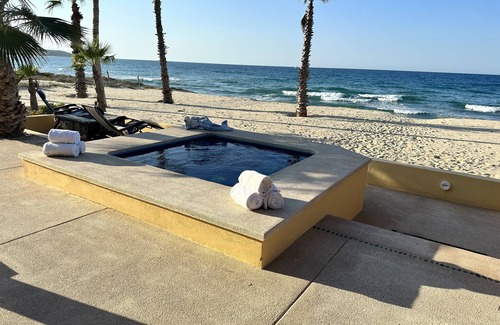 La Ribera House | "Tranquil Palms Retreat"