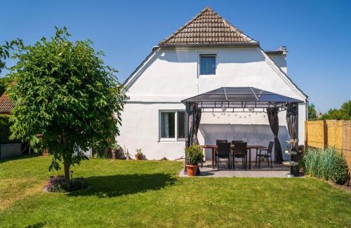 Pepelow Apartment | Tranquil Pepelow Retreat, cleaning included