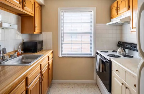 Dayton Apartment | Tranquil & Pet-Friendly Stay Near Dorthy Lane