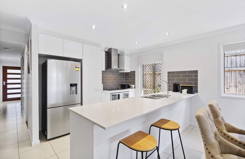 Kallangur House | Tranquil Retreat Brisbane North
