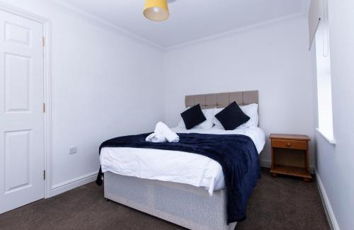 Bowthorpe House | Tranquil Riverside Retreat in Norwich