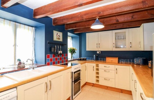 St Austell Cottage | Tranquil six Sleeper Cottage on a Farm With Pool