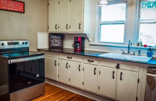 Elizabethton House | Tranquil TN Escape! Book Your Stay In Elizabethton