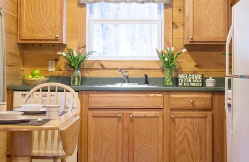 Jeffersonville Cabin | Tranquil Vermont Cabin: Dog-Friendly, Scenic Viewsn