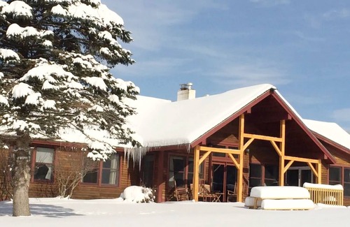Jeffersonville Cabin | Tranquil Vermont Cabin: Dog-Friendly, Scenic Viewsn