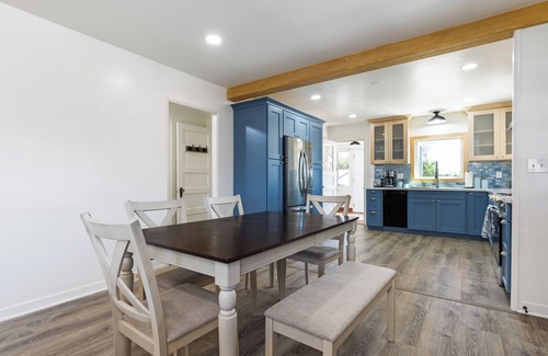Atascadero Cottage | Tranquil View 2-bedroom Cottage Near Wineries and Beaches and EV Charger