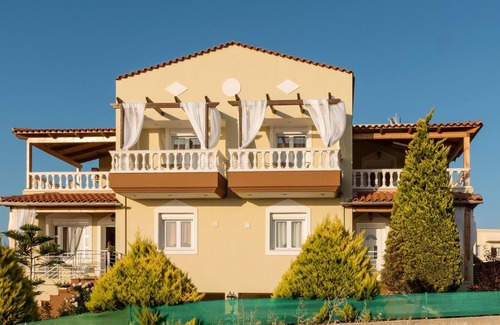 Sfakaki Villa | Tranquil Villa in the seaside village of Sfakaki
