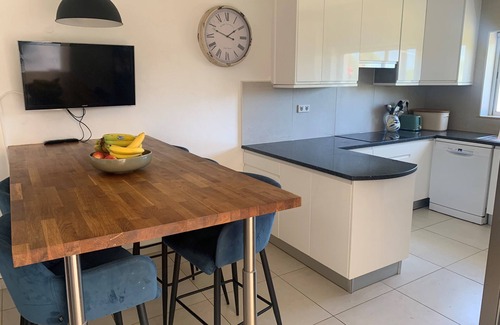 Vila do Bispo Villa | Tranquil Villa with pool, walk to beach and Salema