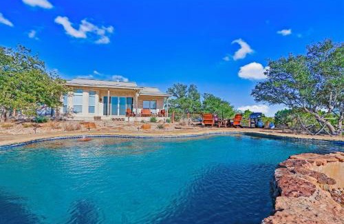 Wimberley House | Tranquil Vista
