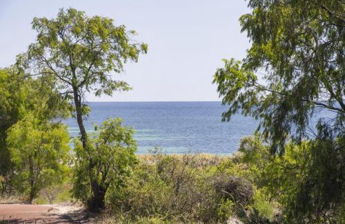 Quindalup House | Tranquil Waters
