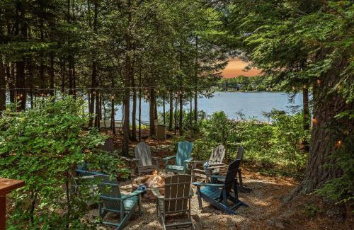 Pocono Summit House | Tranquil Waterside by AvantStay Lakefront Dock Game Room Views