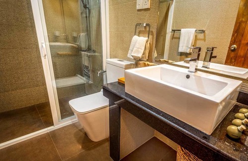 Ranawaranawa Hotel | Tranquil Wild