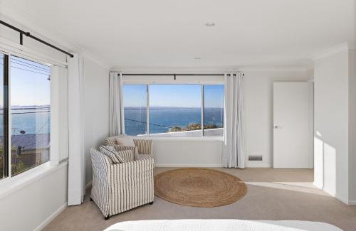 Nelson Bay House | Tranquil with Harbour Views
