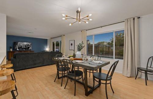 Mesa House | Tranquility 4 Bedroom With Free Heated Pool!