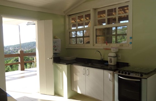 Albatroz House | Tranquility and Nature, we accept pets.800m from Ferradurinha