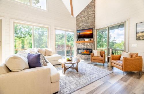 Sevierville House | Tranquility Awaits By Avada Properties