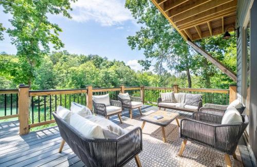 Sevierville House | Tranquility Awaits By Avada Properties
