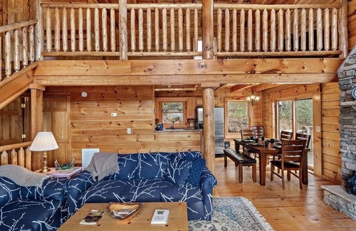 Stonecrest Cabin | Tranquility - Brand new hot tub, 3bd/3ba, pool table, river access, community lake