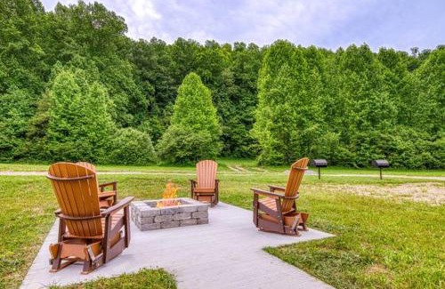 Cosby House | Tranquility Cottage, Pickleball Court, Creek, WIFI, Mountain Views, Starting at 79"