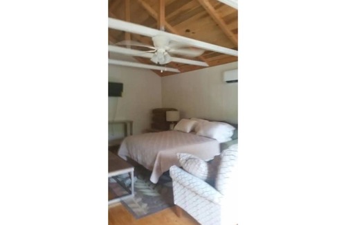 Waynesboro Cabin | Tranquility in Tennessee Too