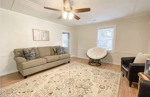 Beaufort Cottage | Tranquility Retreat - Sleeps 4 - 10 MIN TO PARRIS ISLAND