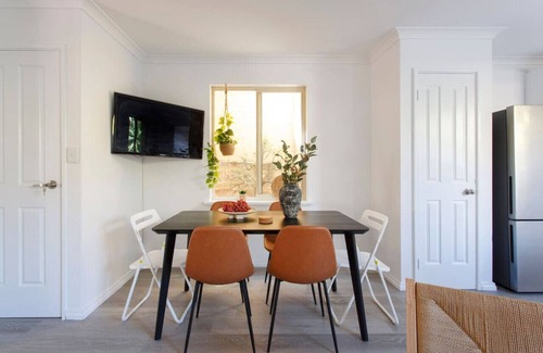 Hamilton Hill Villa | Tranquility - Townhouse close to South Fremantle