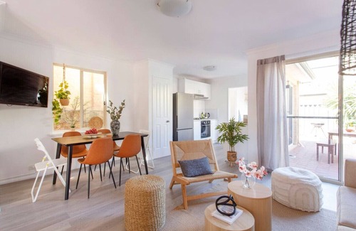 Hamilton Hill Villa | Tranquility - Townhouse close to South Fremantle