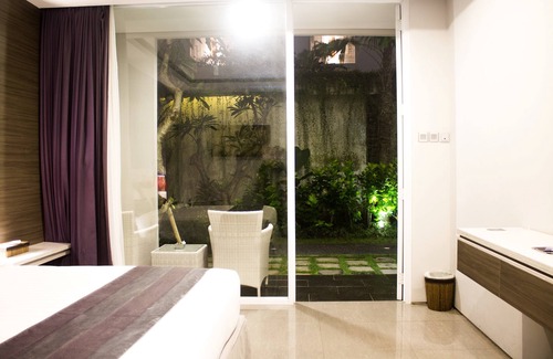 Kuta Hotel | Transera Kamini Legian
